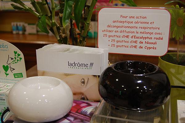 Aromathérapie – huiles essentielles en pharmacie